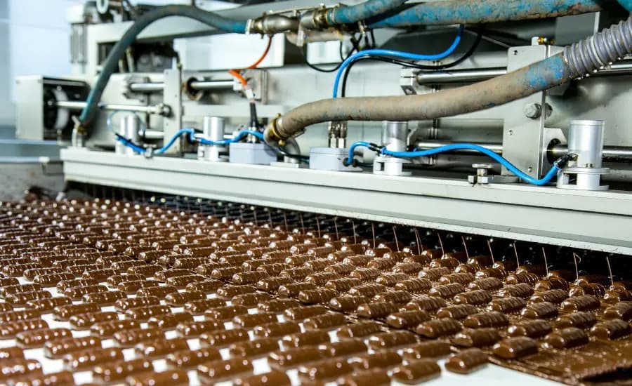 Industrielt produksjonsmiljø